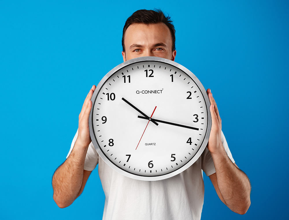 RELOJ Q-CONNECT DE PARED PLASTICO OFICINA REDONDO 50 CM MARCO CROMADO